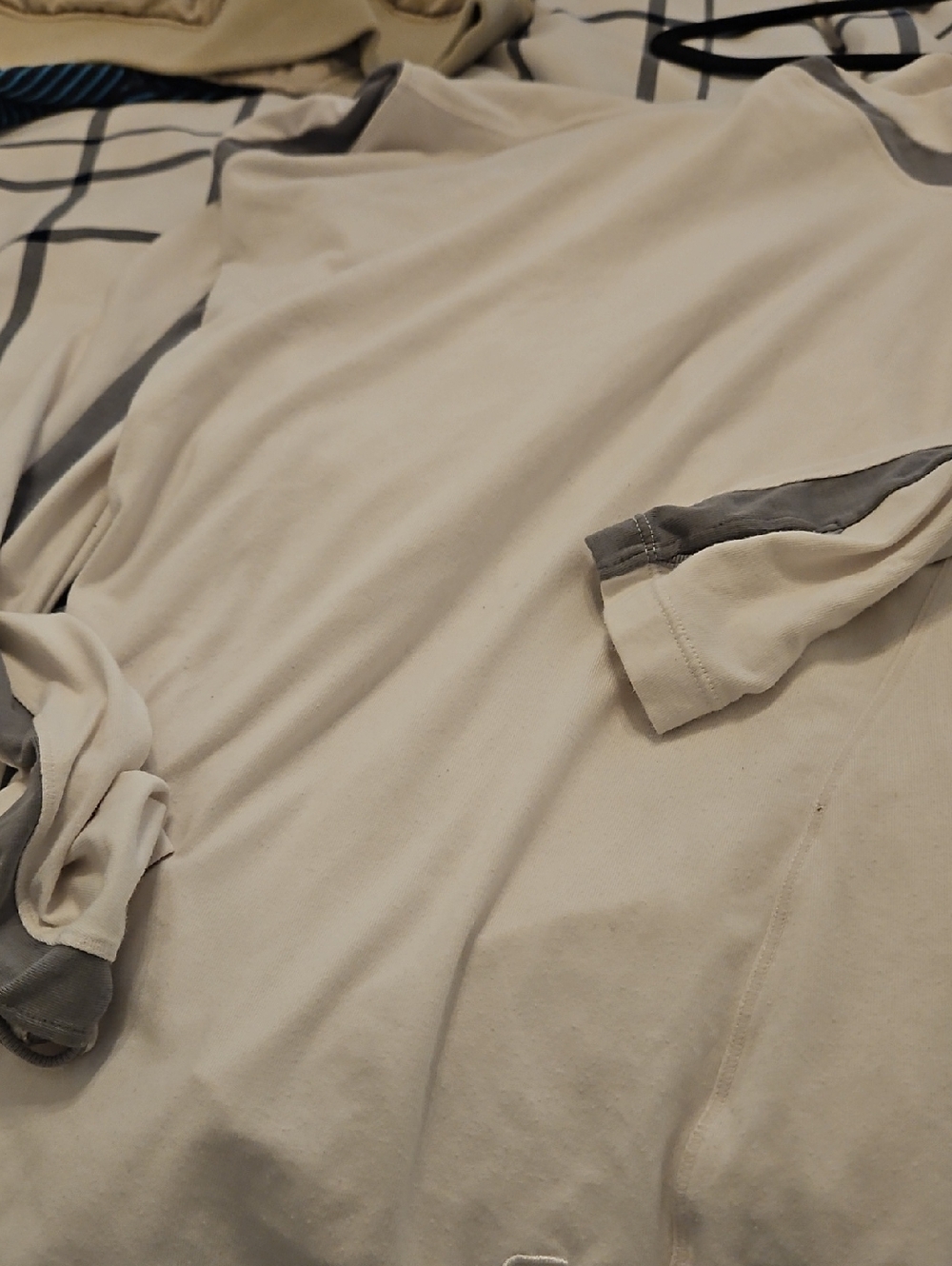 Women's Cream Long-Sleeve T-Shirt with Gray Trim With Hood & Thumb Holes